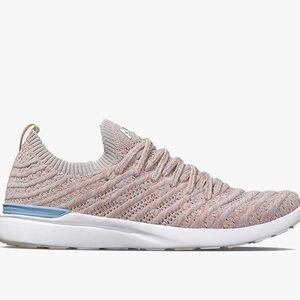 APL TechLoom Wave Running Shoe 6.5-7